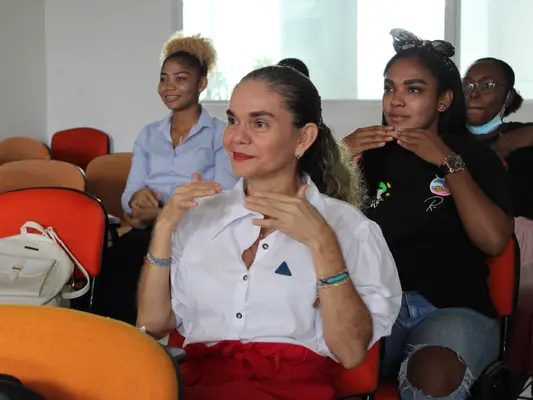 campaña de aprendizaje de lengua de señas Colombiana